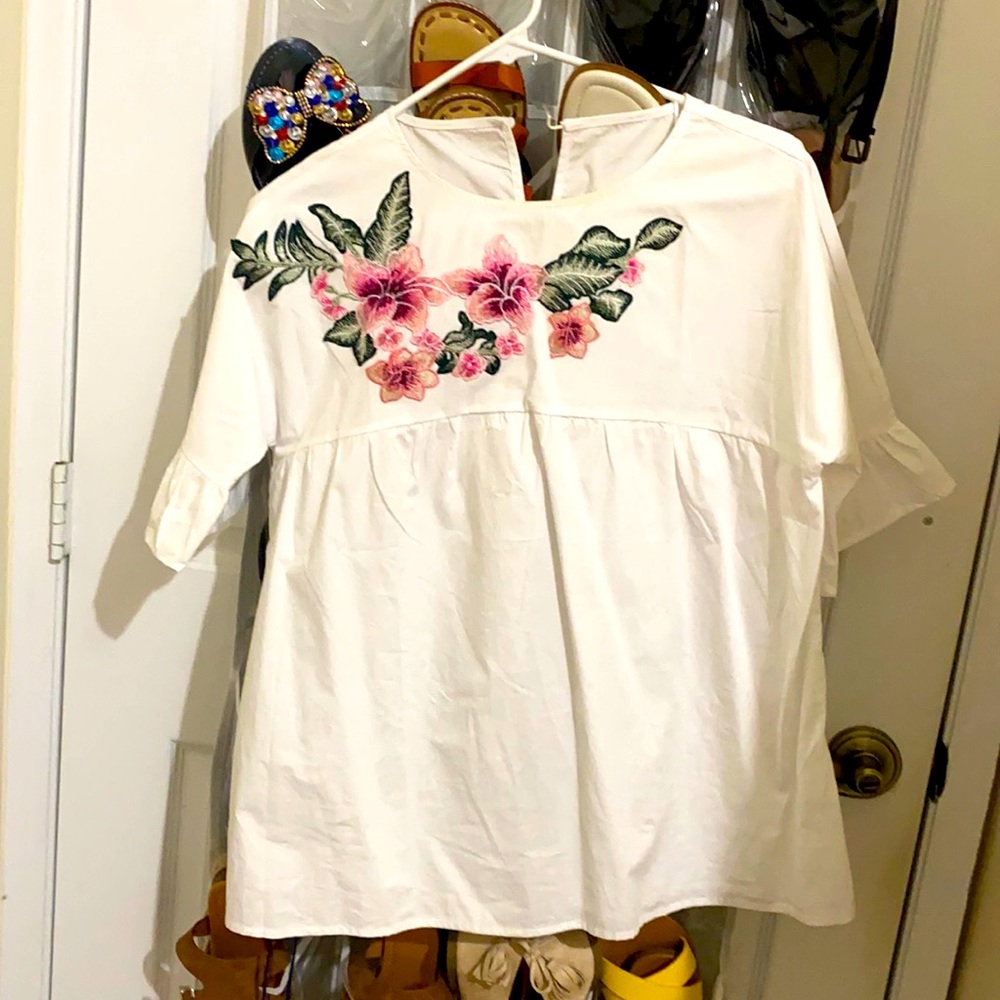 Brand new white floral tap